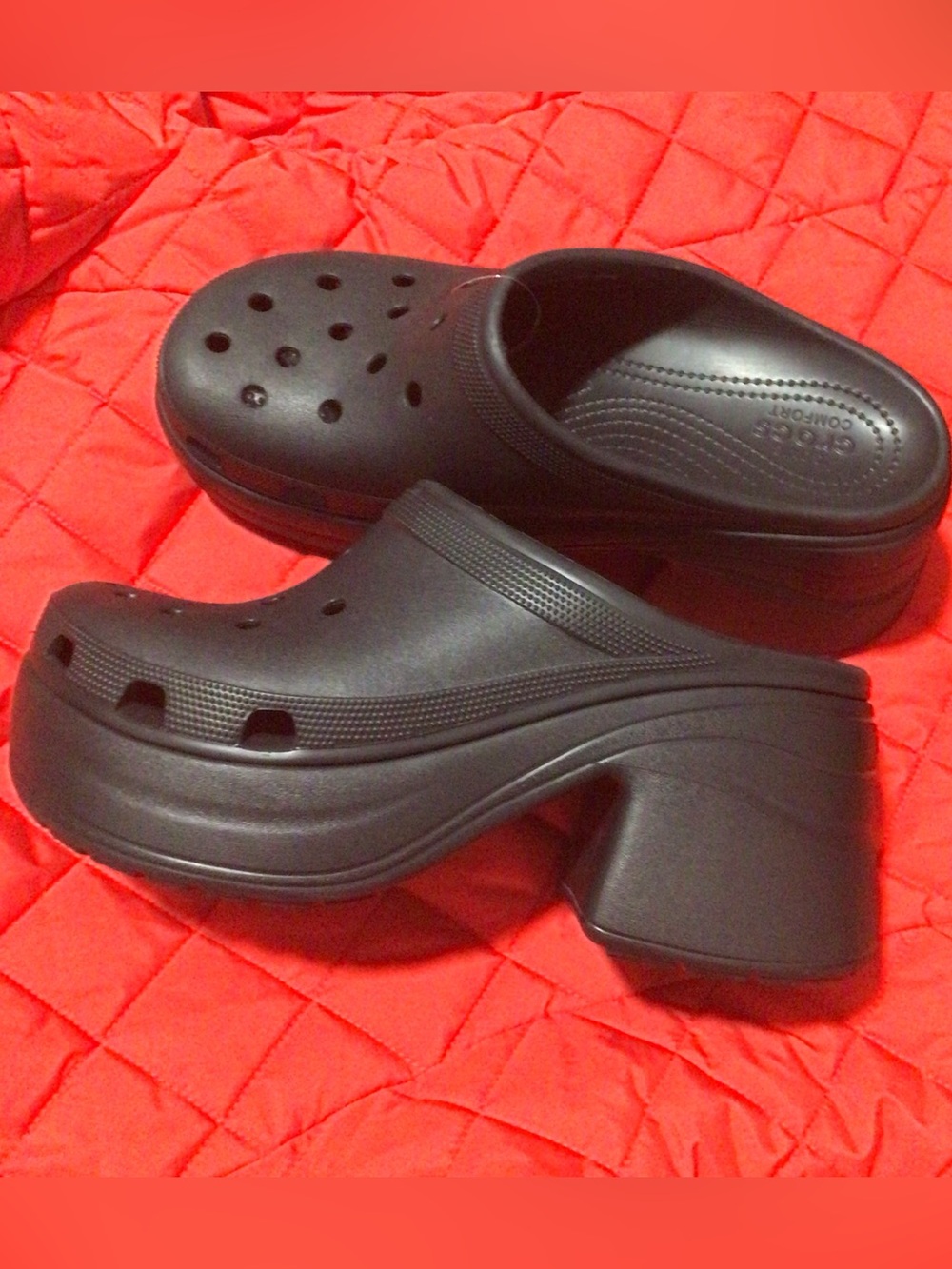 CROCS Black Platform new without tag,women size 11